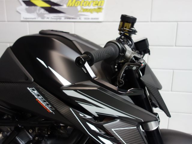 ktm - 1390-super-duke-rr-track