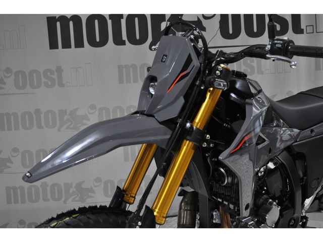 suzuki - dr-z-400-s