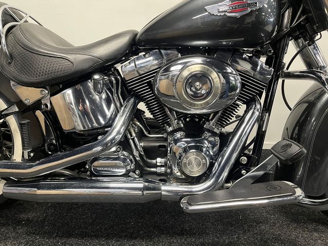 harley-davidson - softail-deluxe-flstn