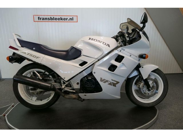 honda - vfr-750-f