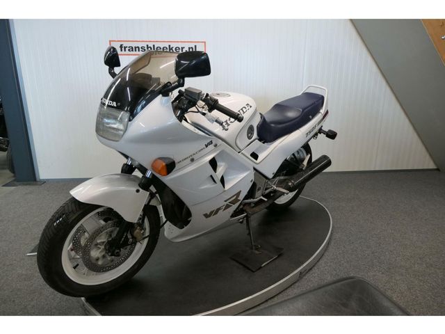 honda - vfr-750-f