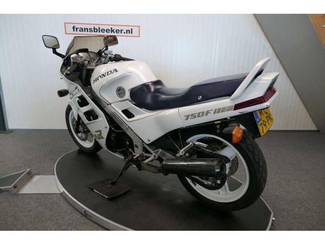 honda - vfr-750-f