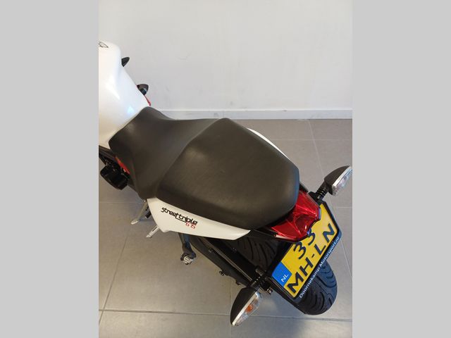 triumph - street-triple-r-abs