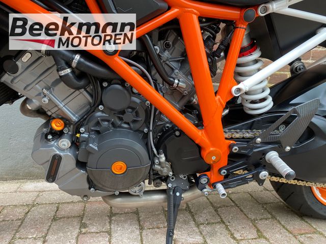 ktm - 1290-super-duke-r-se