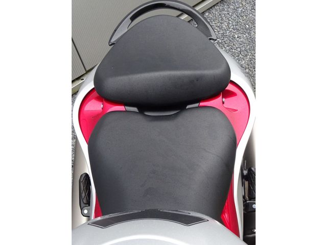 suzuki - gsx-r-1300-hayabusa