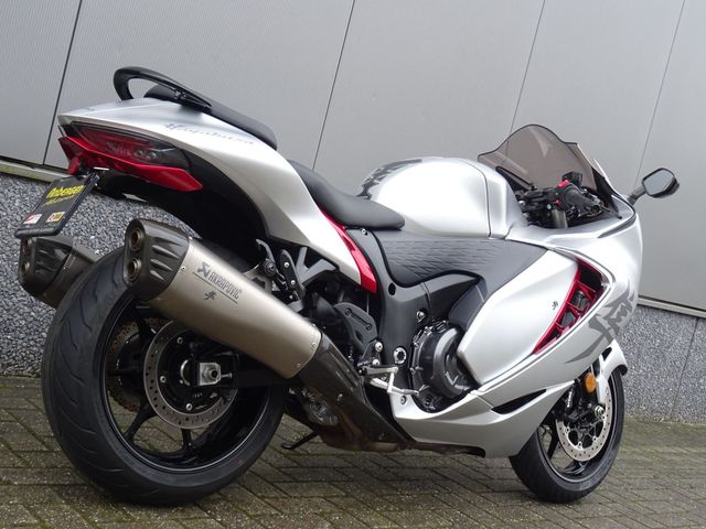 suzuki - gsx-r-1300-hayabusa