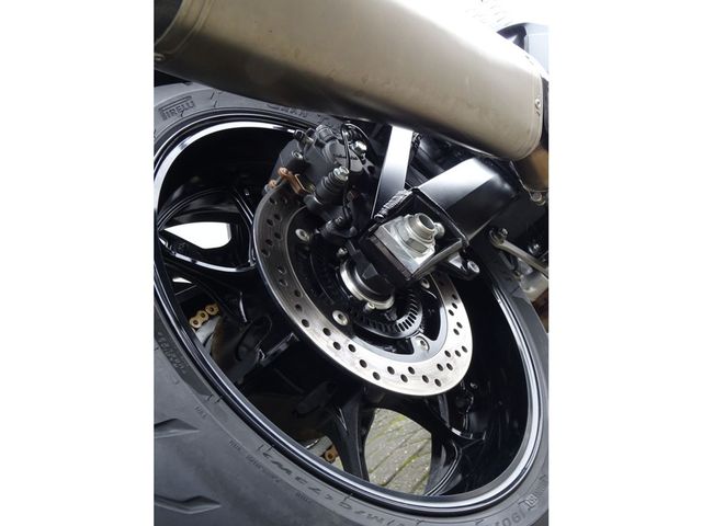 suzuki - gsx-r-1300-hayabusa