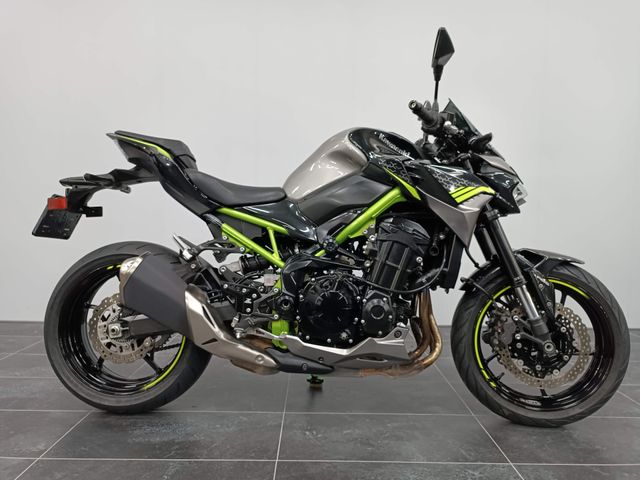 kawasaki - z900