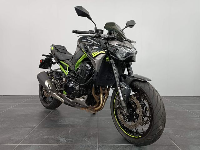 kawasaki - z900