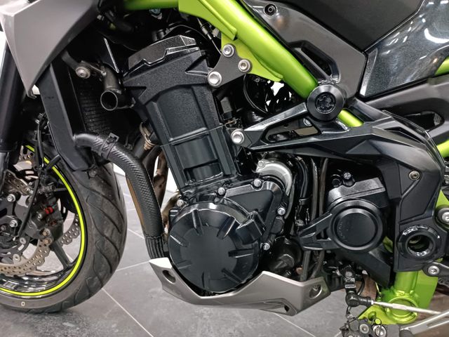 kawasaki - z900