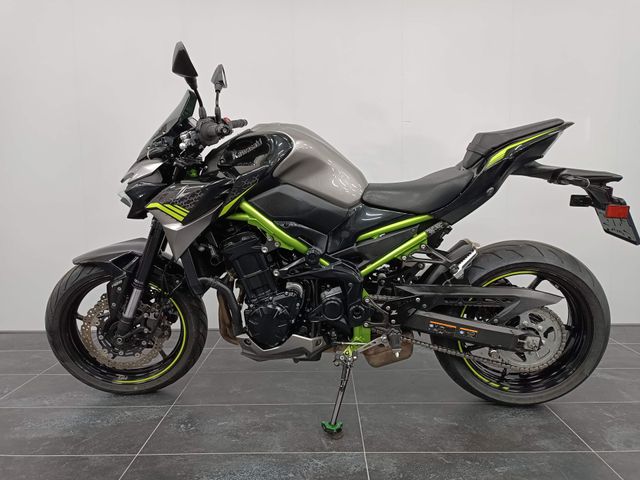 kawasaki - z900