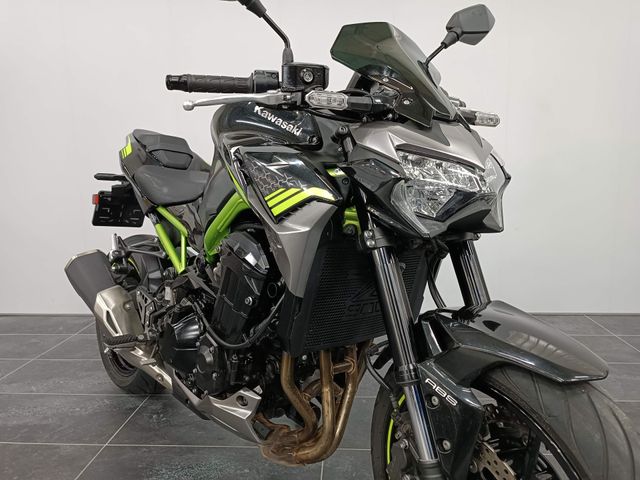 kawasaki - z900