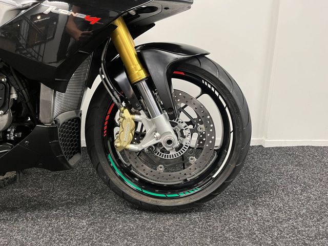 aprilia - tuono-v4-r-aprc