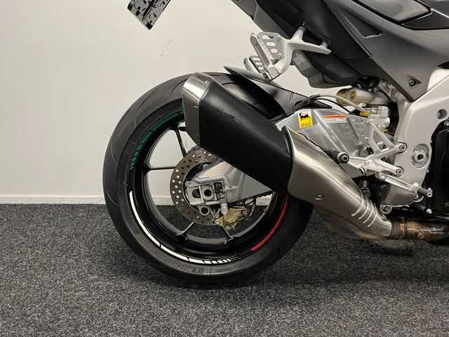 aprilia - tuono-v4-r-aprc