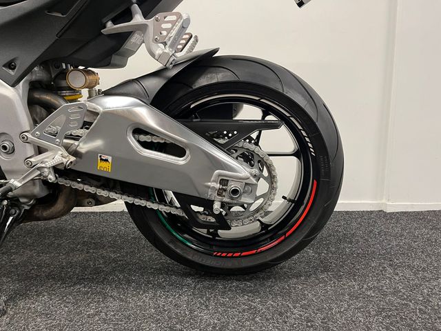 aprilia - tuono-v4-r-aprc