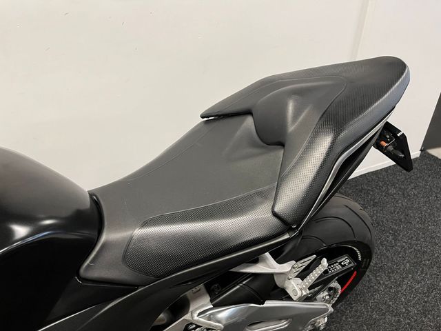 aprilia - tuono-v4-r-aprc