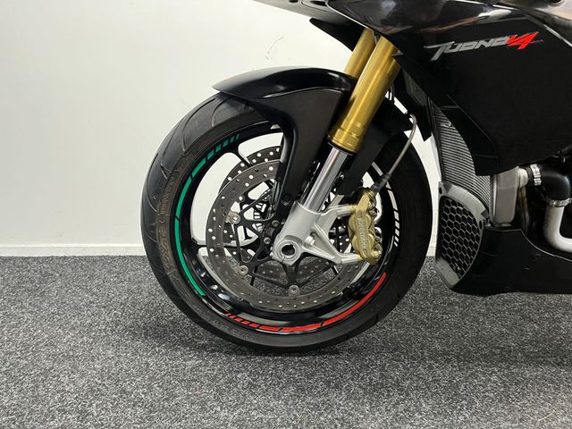 aprilia - tuono-v4-r-aprc