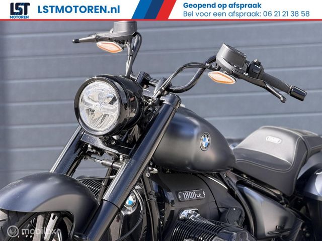 bmw - r-18-rocktane