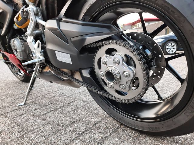 ducati - streetfighter-v2