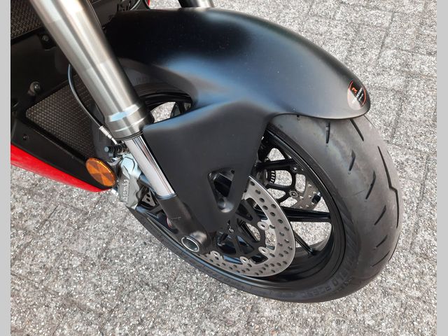 ducati - streetfighter-v2