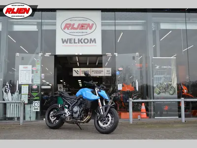 SUZUKI GSX-8S – foto 2