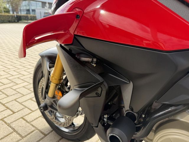 ducati - streetfighter-v4s