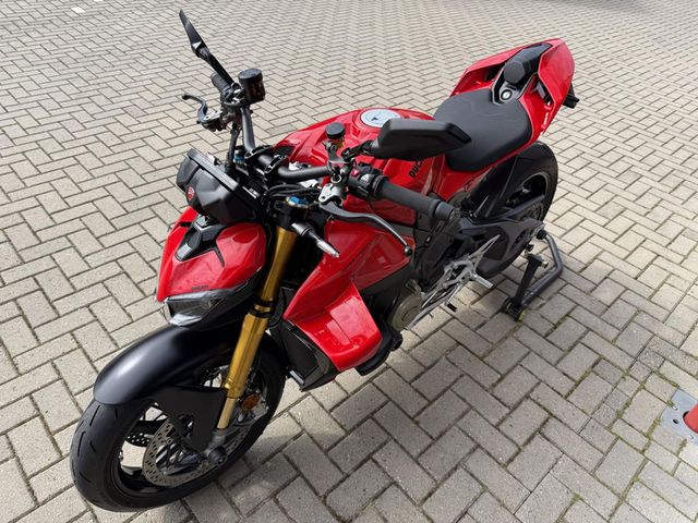 ducati - streetfighter-v4s