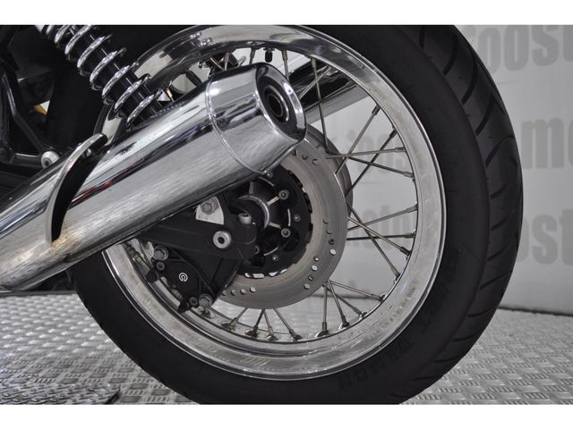moto-guzzi - v-7-classic