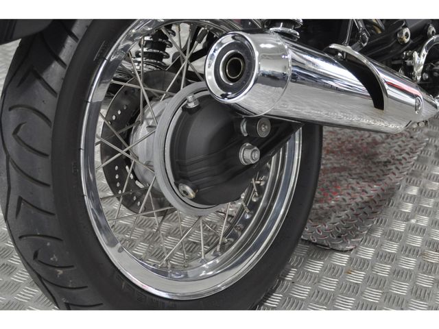 moto-guzzi - v-7-classic