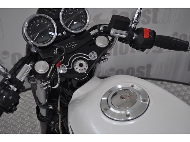 moto-guzzi - v-7-classic