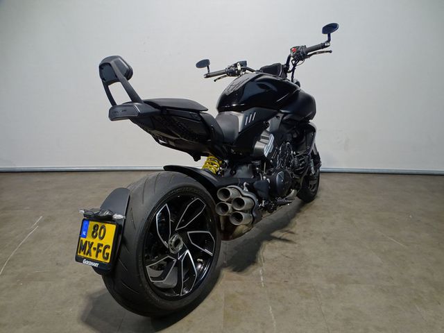 ducati - diavel-v4