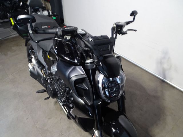 ducati - diavel-v4