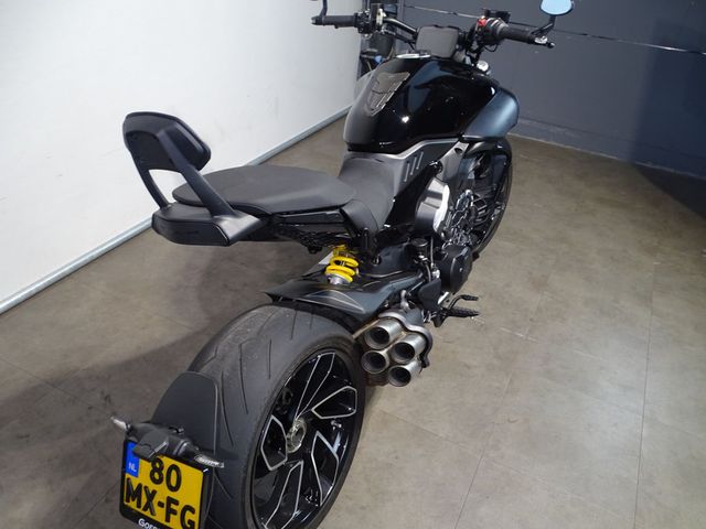 ducati - diavel-v4