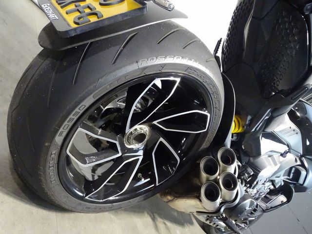 ducati - diavel-v4