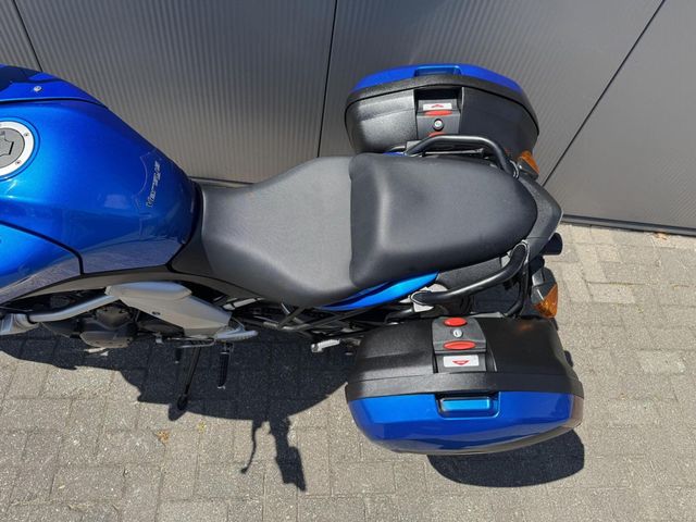 kawasaki - versys-650-abs