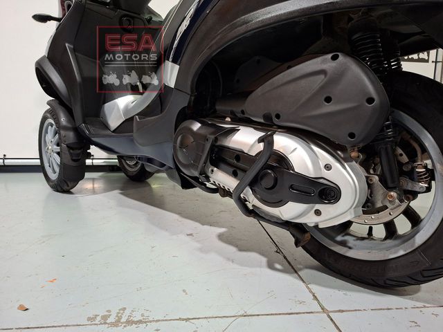 piaggio - mp3-400-lt