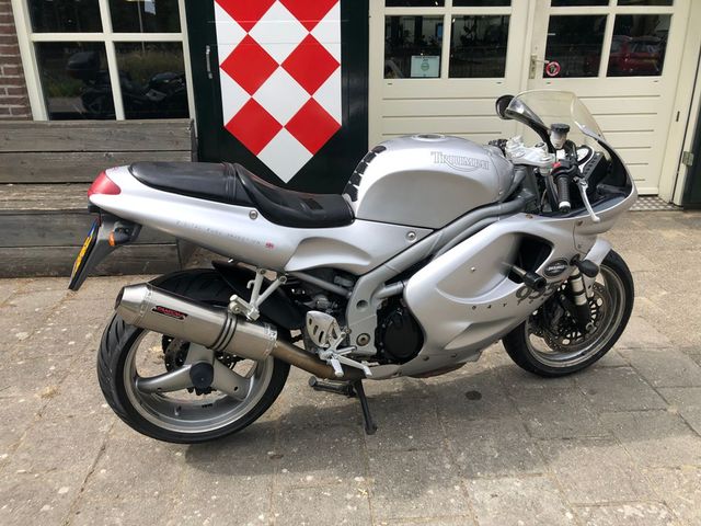 triumph - daytona-955i