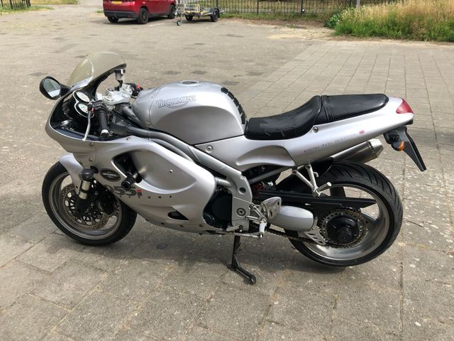 triumph - daytona-955i