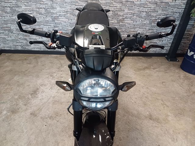 ducati - m-696