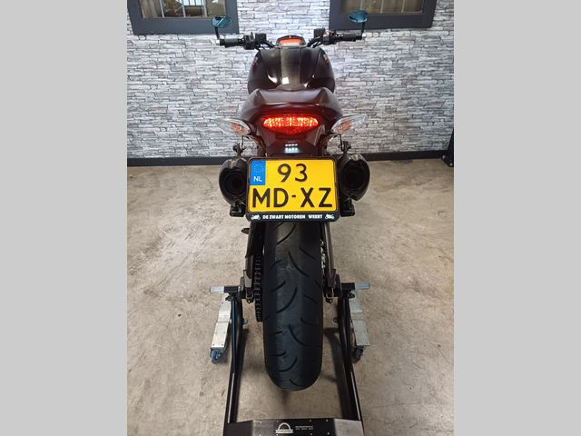 ducati - m-696
