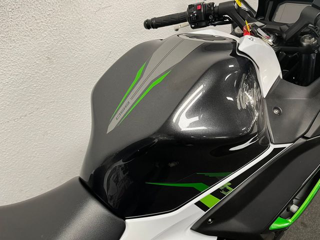 kawasaki - ninja-650