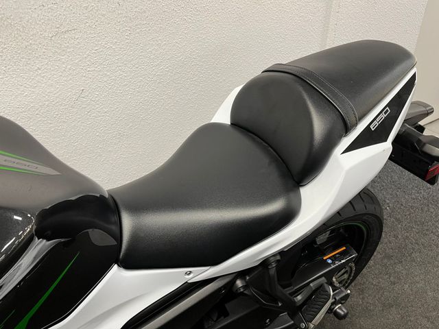 kawasaki - ninja-650