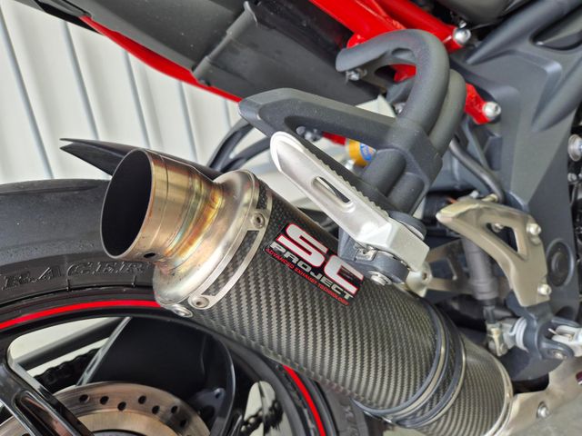 triumph - speed-triple-r