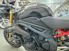 Triumph Speed Triple R 2013 occasion – foto 21 van 24