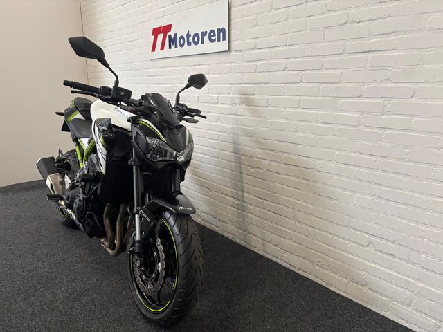 kawasaki - z900