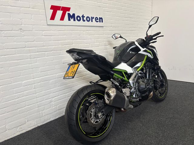kawasaki - z900