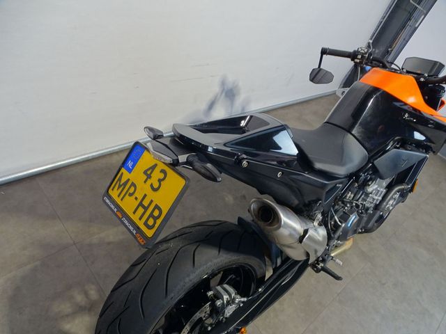 ktm - 890-duke