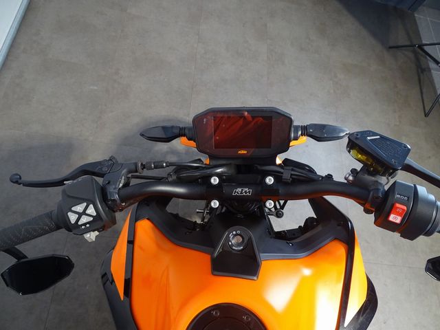 ktm - 890-duke