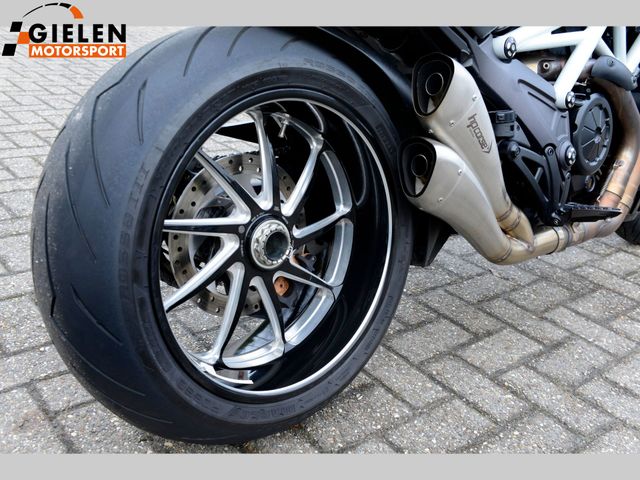 ducati - diavel-carbon