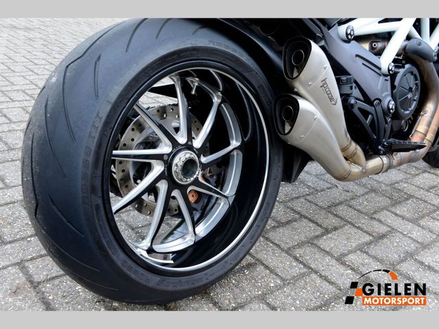 ducati - diavel-carbon